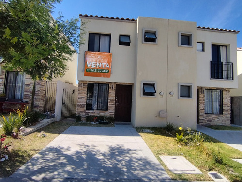 Casa En Venta Modelo Orozco En Capital Sur