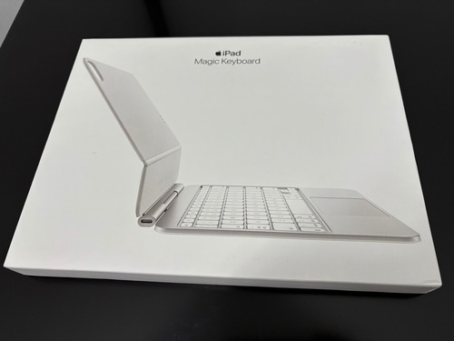 Magic Keyboard Apple iPad Pro 11 (m4) - Branco - Novo