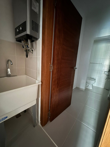 Vendo Piso 6 De Oportunidad En Zona Universitaria De 2 Habitaciones Codigo: Pd439