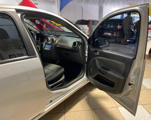 Imagem 11 de 15 de Ford Fiesta Hatch 2013 1.6 Flex Class Completo Manual Prata