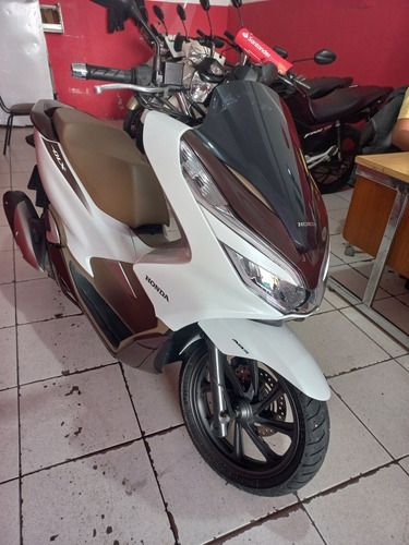 Imagem 11 de 15 de Honda Pcx 150 Dlx 2021 Com Apenas 4196km Super Nova