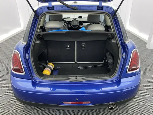 Mini Cooper R56 1.6 Coupe