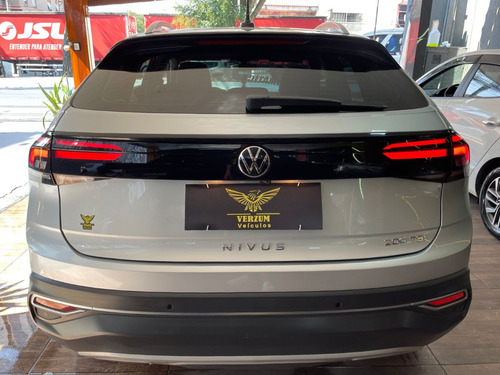Volkswagen Nivus 1.0 Highline 200 Tsi Aut. 5p 6 marchas