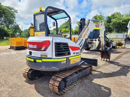 Miniexcavadora Bobcat E42 Modelo 2013