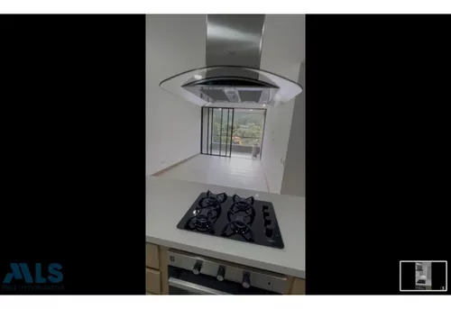 Tu Nuevo Hogar Te Espera: Moderno Y Listo Para Ti.(mls#249608)