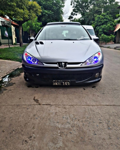 Imagen 4 de 19 de Peugeot 206 2008 1.6 Sw Xs Premium