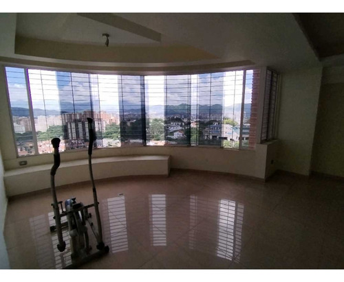 Apartamento En Venta En Urb El Bosque Em-8370480