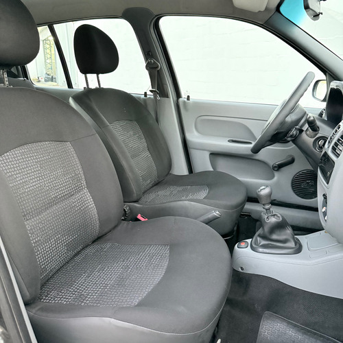 Renault Clio 1.2 Authentique Pack Ii 75cv