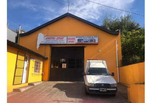 Deposito Con Oficinas Urbaano
