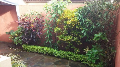 Casa Em Hípica Com 3 Dormitórios - Mi17210