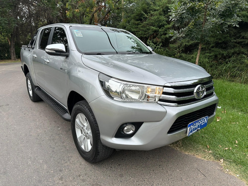 Toyota Hilux 2.8 Cd Srv 177cv 4x2