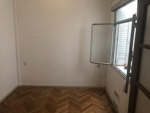 Imagen 4 de 30 de Apartamento En Venta En Montevideo. Excelente Punto! 18 De Julio Y Roxlo