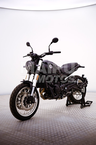 Benelli Leoncino 500 Trail