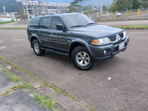 Imagen 3 de 14 de Mitsubishi Montero Sport Gls