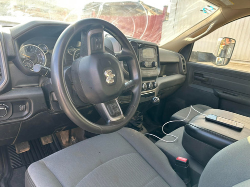 Ram 4000, Caja Seca De 15 Pies De Largo
