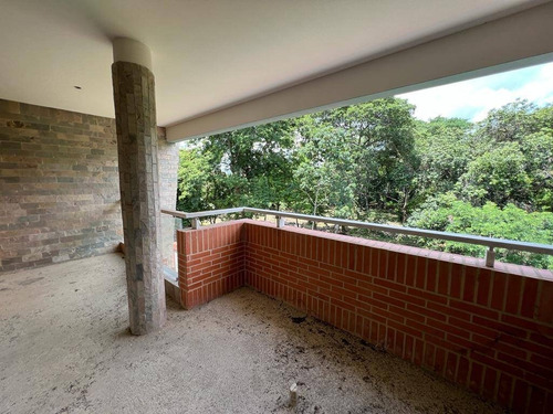 Imagen 13 de 13 de Hilmar Rios C151553 Vende Townhouse En Valles De Camoruco Tlf 0414-432-69-46 @hilmaririos.remax.al