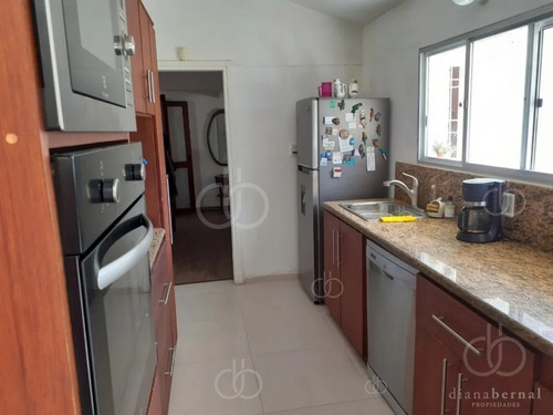 Imagen 11 de 14 de Punta Del Este, 4 Dormitorios Y Dependencias Con Piscina Climatizada. - Ref: 54061