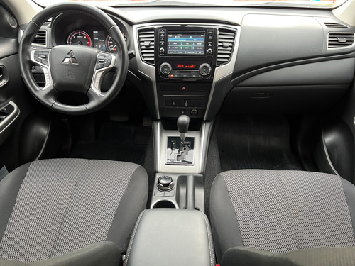 Mitsubishi L200 2.5 Di-D Cabina Doble 4X4 At
