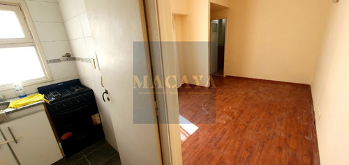 Imagen 2 de 9 de Dpto 2 Amb Reciclado En Venta