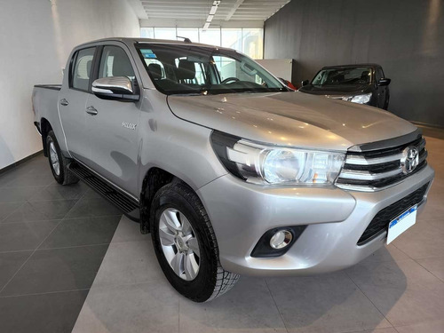 Imagen 2 de 8 de Toyota Hilux Srv 4x 4 Mt 2017