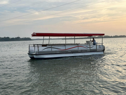 Lancha Catamarán Pontoon