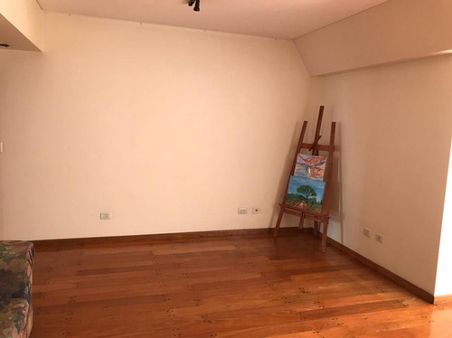 Excelente Piso - 5 Amb. Dep. 4 Baños 2 Balcones 2 Cocheras Baulera. - Belgrano.