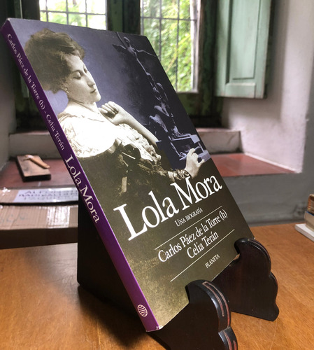 Lola Mora Una Biografía - Carlos De La Torre Y Celina Terán