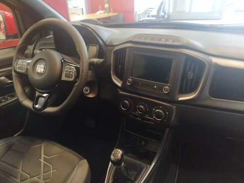 Imagen 8 de 15 de Fiat Strada Volcano Roja 2022 0 Km Adelanto Y Cuotas.