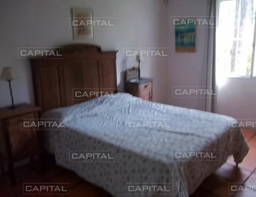 Excelente Casa En Alquiler De Temporada- Ref: 25380