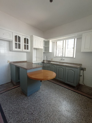 Imagen 16 de 25 de Venta Casa 4 Dormitorios En Palermo/ Parque Rodo