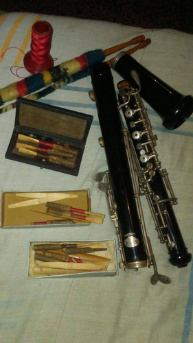 Imagen 1 de 3 de Rematando Oboe Como Nuevo En Su Estuche Y Con Sus Accesorios