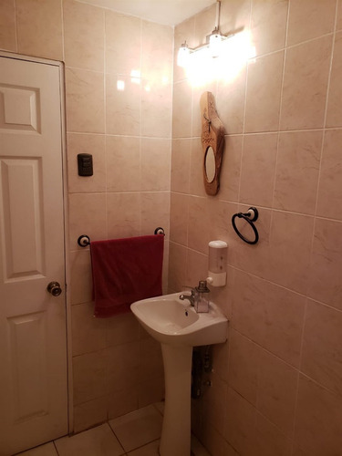Parcela Con Casa Y Piscina, Av. Las Parcelas / Hernán Prieto
