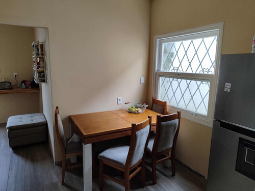 Casa En Venta A Pasos De La Rambla .