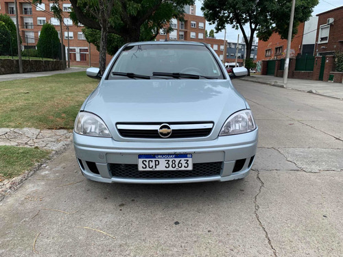 Chevrolet Corsa 1.8 Gl Aa+da 2010