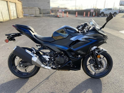 2025 Kawasaki Ninja® 500 Abs