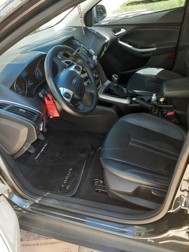 Ford Focus Iii 2.0 Sedan Se Plus Mt 2013