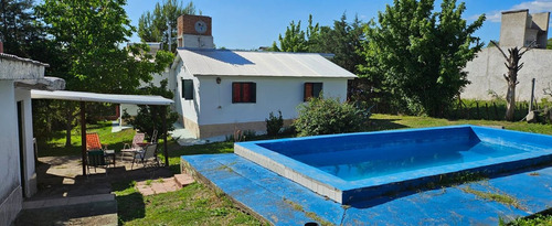 Venta Casa 3 Dormitorios / Agua De Oro