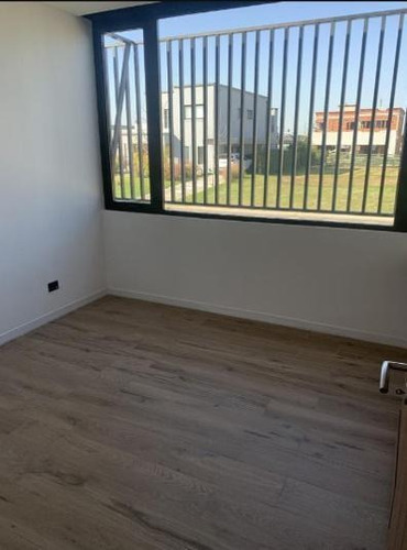 Imagen 16 de 19 de Casa 4 Amb Puro Diseño En Ceibos