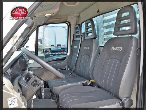 Imagem 14 de 15 de Iveco Daily 35s14 Carroceria Em Madeira 2018