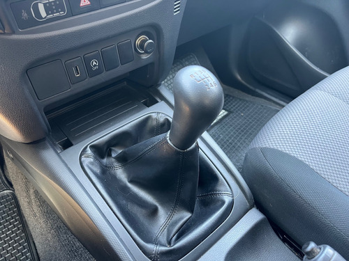 Mitsubishi L200 2.4 Work Cr 4X2