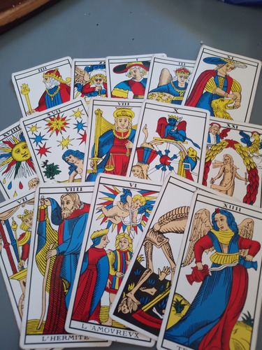 Carolina: Vidente Natural, Tarot Y Todo Tipo De Trabajos