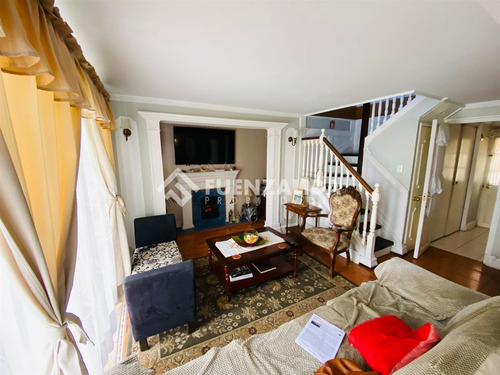 Casa En Venta De 3 Dorm Y 2 Bañ En La Comuna De El Bosque