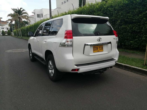 Imagen 15 de 18 de Toyota Prado 2011 4.0 Tx