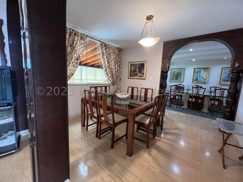 Imagen 3 de 30 de Casa En Venta En Colinas De La California Caracas Pisos De Marmol Vista Al Avila Economicas Muy Conservada Doble Vigilancia Remate 23-18970