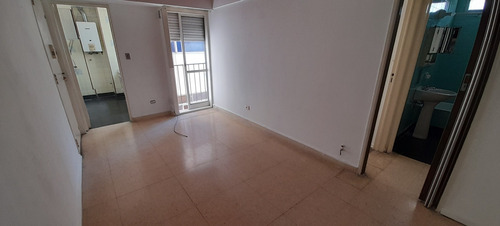 Imagen 2 de 9 de Departamento 2 Amb Interno
