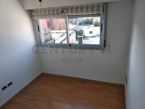 Imagen 7 de 13 de 65 E/ 9 Y 10. Departamento En Venta De 2 Dormitorios Con Cochera En La Plata