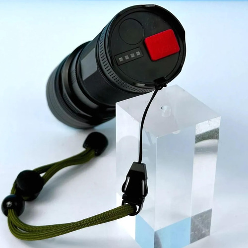 Linterna Táctica De Mano 2.000 Lm Largo Alcance Con Zoom