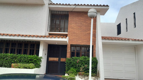 Tonwhouse Conj. Residencial. El Pilarcito