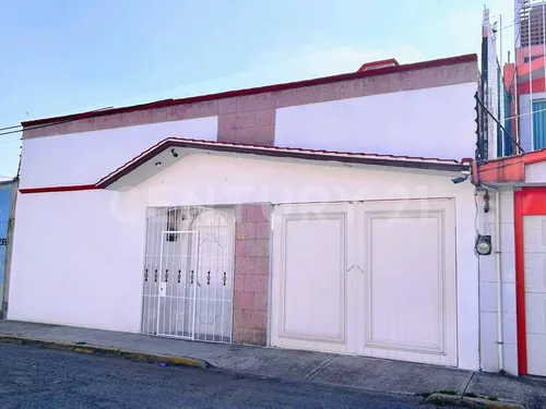 Casa En Venta En Xinántecatl, Metepec, Estado De México
