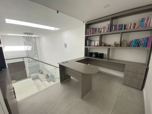 Casa Moderna En Venta Con Jardín En Valle De San Javier, Pachuca, Hidalgo
